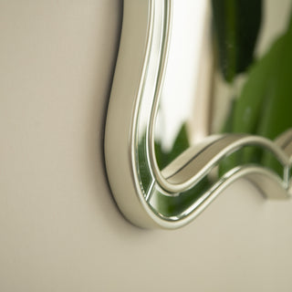 Sunvega Sunburst-Shaped PU Art Decorative Wall Mirror for Bathroom Bedroom