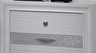 Sunvega White Acacia Wood Nightstand with Metal Drawer Pulls and Dovetail Joints