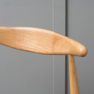 Sunvega Set of 2 Rubberwood Dining Chairs with Ergonomic Backrest and Plush Comfort Cushions