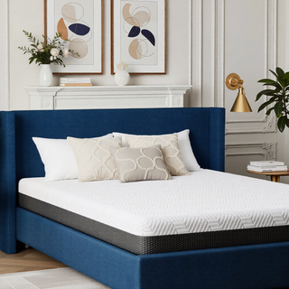 Sunvega Queen Medium Firm Mattress with Phase Change Cooling Cover and Gel Memory Foam