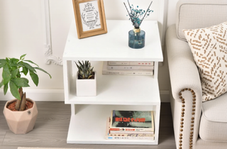 Sunvega Three-Tier Minimalist Shelving Unit with Grid Pattern for Home Storage