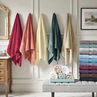 Sunvega 8-Piece Premium Cotton Towel Set with Antimicrobial Treatment for Health and Wellness