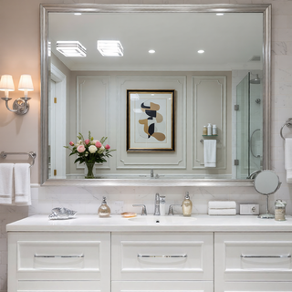 Sunvega Modern 7-Light LED Vanity Fixture with Square Acrylic Lampshades for Bathroom