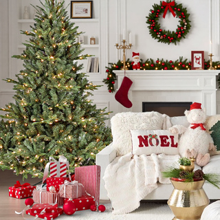 Sunvega 7FT Full-Shape Pre-Lit Christmas Tree with 750 UL Lights and Hinged Structure