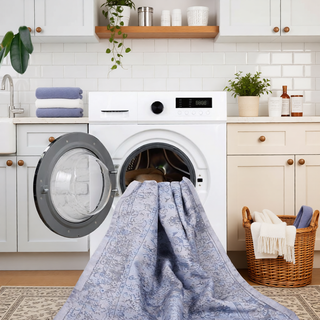 Sunvega Machine Washable Blue and Cream 5x8 Non-Slip Low Pile Area Rug