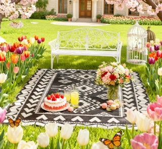 Sunvega Reversible Outdoor Rug with Protective Coating and Strap Stakes for Patio