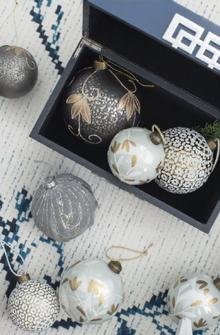 Sunvega Glass Glitter Painted Christmas Ball Ornaments Set of 12 for Holiday Decor