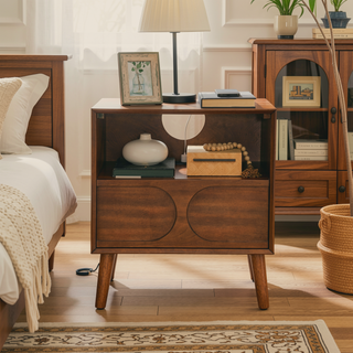 Sunvega Mid Century Modern Fluted Nightstand with USB Ports and Outlet Hole