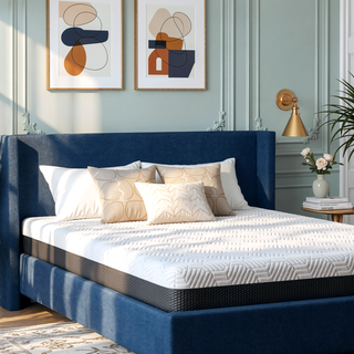 Sunvega Queen Medium Firm Mattress with Phase Change Cooling Cover and Gel Memory Foam