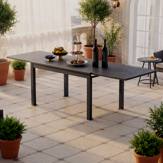 Sunvega Expandable Aluminum Patio Dining Table with E-Coating for 4-6 Person
