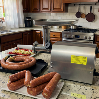 Sunvega Commercial Electric Meat Grinder with 4/6/8mm Plates & Stainless Steel Blades