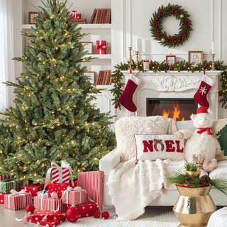 Sunvega 7FT Full-Shape Pre-Lit Christmas Tree with 750 UL Lights and Hinged Structure