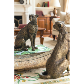Sunvega Lifelike Highland Cow Statue with Rich Bronze Finish for Tabletop