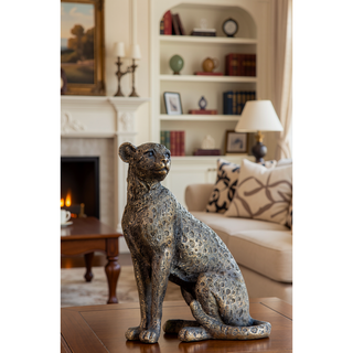Sunvega Lifelike Highland Cow Statue with Rich Bronze Finish for Tabletop