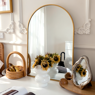 Sunvega 20x30 Inch Black Arched Wall Mirror with Anti-Rust Aluminum Frame