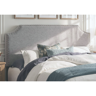 Sunvega Chic Grey Linen Look Upholstered Bed with Chrome Trim for Full Size