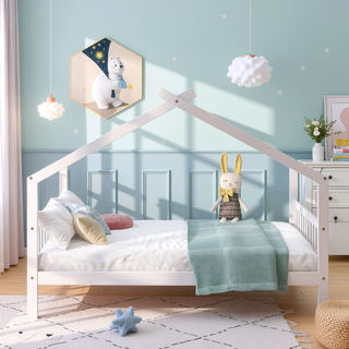 Sunvega White Full Size House Bed with Playhouse Design and Pinewood Frame