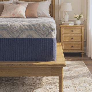 Sunvega 14" Hybrid Queen Mattress with Isotonic Memory Foam for Lumbar Support