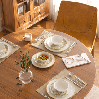 Sunvega 31.5 Inch Round Dining Table for Small Spaces with Birch Veneer MDF Top