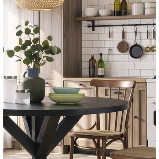 Sunvega Cross-Buck Base Dining Table in Black Made of Solid Rubberwood