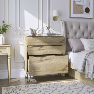 Sunvega Light Oak Dresser with Hairpin Legs and Spacious Top Surface