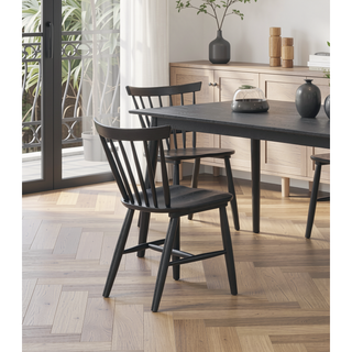 Sunvega Mid-Century Modern Dining Chairs with Spindle Back and Shaker Legs