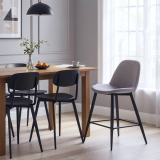 Sunvega Mid-Century Modern Black Metal Counter Stool with Light Grey Fabric