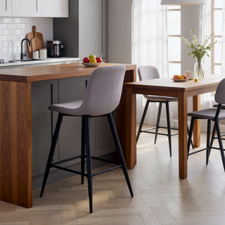 Sunvega Mid-Century Modern Black Metal Counter Stool with Light Grey Fabric