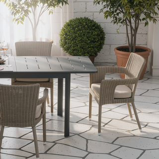 Sunvega Expandable Aluminum Patio Dining Table with E-Coating for 4-6 Person